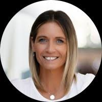 Pia Davis Email & Phone Number