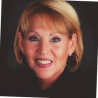 Shelly Spicer's Instagram, Twitter & Facebook