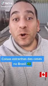 O gringo ficou chocado com as casas no Brasil hahaha #ttmemes111
