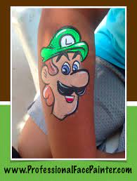 If You Love Super Mario Bros You Ll Love Our Mario And Luigi Face Painting Check Out Luigi Painted Super Fast At An Event In Dana Point Ora Schminken Luigi
