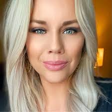 Angela Nutt's Instagram, Twitter & Facebook