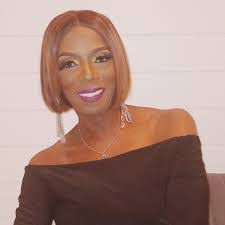 Deborah Mackey's Instagram, Twitter & Facebook