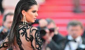 Jenner signed with wilhelmina models as a teenage model. Kendall Jenner Model Portrait Elle