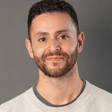 Elias Saba's Instagram, Twitter & Facebook