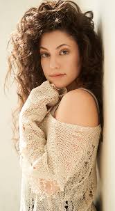 Bella Romano's Instagram, Twitter & Facebook