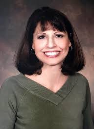 Ellen Dickerson's Instagram, Twitter & Facebook