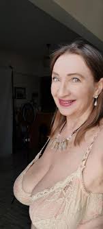 [Galleria] Busty Mature MILF - FreeMILF.org Exclusive