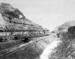 In 1902 Tr Petitioned Bogota To Let A Us Team Try To Build Panama Canal He Encouraged A Group Of Colombians To Panama Canal Panama Travel Panama City Panama