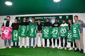 Sarmiento presentó a sus refuerzos