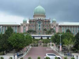 Parcel b kompleks jabatan perdana menteri (prime minister's department complex) malaysian administrative modernisation and management planning unit (mampu). Putrajaya Tenang Seperti Kebiasaan