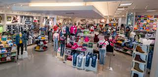 Forever 21 Vs. H&M Vs. Rue 21 Vs. Urban Outfitters: Which Brand Is The  Best? (Quality, Design & Price) - Extrabux