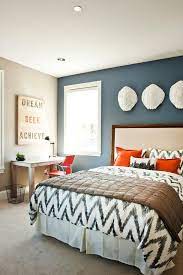 These Accent Wall Bedroom Design Ideas Are The Best Way To Break Up A Large Room To Focus On An Guest Bedroom Design Bedroom Wall Colors Contemporary Bedroom