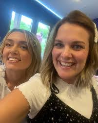 Demi Kemp's Instagram, Twitter & Facebook