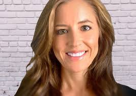 Sarah Martello's Instagram, Twitter & Facebook