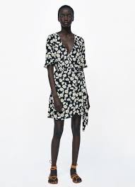 57 99 Usd Rare Zara Black Daisy Floral Print Dress With Sarong Style Skirt Bow Ootd Urban Escuela Adidas Print Dress Floral Print Dress Skirt Fashion