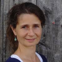 Ellen Clauss's Instagram, Twitter & Facebook