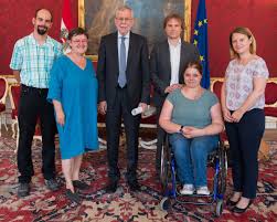 Er kündigte an, bei der „nächsten wahl wieder kandidieren zu wollen. Fachgesprach Der Armutskonferenz Mit Bundesprasident Alexander Van Der Bellen Armutskonferenz