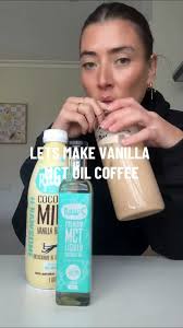 Vanilla Coconut Milk and MCT Oil Coffee with Raw C 🥥