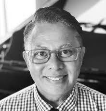 Aurelio Lira's Instagram, Twitter & Facebook