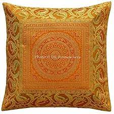 Add luxe detailing to your home with items from the brand new versace home rhapsody collection! Amazon It Versace Copricuscini E Federe Cuscini Decorativi E Accessori Casa E Cucina