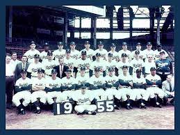 The Brooklyn Dodgers America S Team My Home Team Dodgers Team Photos Dodgers Baseball