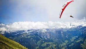 Across the alps by foot and paraglider. Gewinnspiel Red Bull X Alps