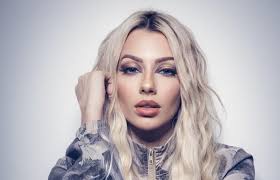 Track: Merpire shares the gorgeous yearning 'Leaving With You' off her  forthcoming album 'MILK POOL'.