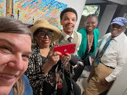 Detroit Fine Arts Breakfast Club attends 2024 Junior League's Designer  Showhouse event