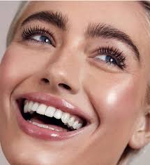 Meet EMMY CLAYTON CELEBRITY Lash Tech That Is Taking Over London