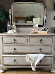 Annie Sloan Old White With French Linen Chalk Paint Finished With Dark Wax 3 Furniture Refinishing Furniture Furniture Inspiration