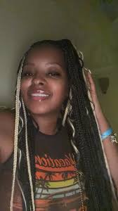 introduceyourselfwithjustapicturechallenge by Kizzy TiTi