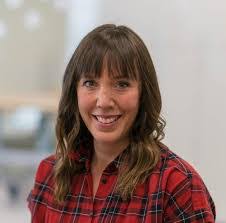 Caitlin Rollins's Instagram, Twitter & Facebook