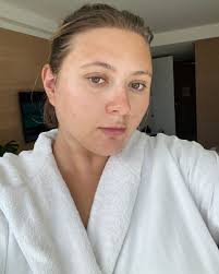 Dr. Dennis Gross LED Mask Review: Does it Work and Benefits 2024