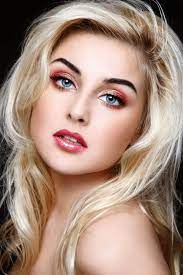 Do you know this eye makeup style? What Color Eye Makeup Looks Best For Blue Eyes And Blonde Hair Stylecheer Com