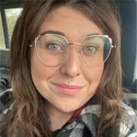 Natasha Kent's Instagram, Twitter & Facebook