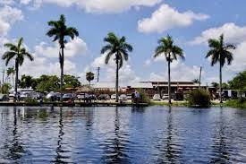 Everglades Holiday Park Airboat Tours And Rides Park Everglades Airboat