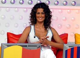 La showgirl ed ex naufraga ha affrontato un tumore sola con il supporto della sua famiglia. Samantha De Grenet Quando Mio Figlio Disse Mamma Ma Hai Un Tumore Sono Crollata