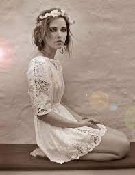 Pin By Nubia Sanchez On Wedding Indie Wedding Dress Wedding Dresses Short Wedding Dress