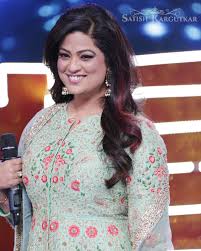 The couple has a daughter, trishala dutt. Celebrity Singer The Richa Sharma Is Looking Super Glamorous On The Stage With The Stunning Makeup By Celebrity Makeup Celebrity Makeup Artist Stunning Makeup
