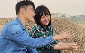 Hoàn còn gọi việt là mày, xưng bố, liên tục chỉ tay vào mặt việt mắng chửi.giữa hoàn và tuyết đã xảy ra chuyện gì? Mua Hoa Tim Láº¡i Len Song Trong Thang 5 VÄƒn Hoa Thanh Nien