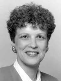 Police Comm 01-02 AR Master.qxd