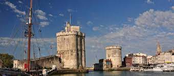 Canal 09 bassin des chalutiers : Visit La Rochelle The Atlantic Riviera