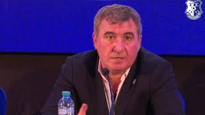 La leyenda del fútbol rumano gheorghe 'gica' hagi puso fin a su año sabático y volverá a un banquillo para dirigir la próxima temporada al farul constanta, el club fundado en 1920 y en el que debutó el llamado 'maradona de los cárpatos'. U8wnbm 7tzd9gm
