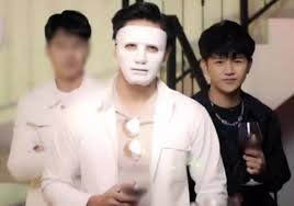 โอ๊ต axis' ร่ำไห้ เพิ่งรู้ผลตรวจโควิด หลังจากเป็นกระแสสังคม เมื่อ ดารา นักร้อง รายหนึ่งที่ติดเชื้อ โควิด 19 เชื่อมโยงกับกรณีปาร์ตี้วันเกิด ดีเจ. Da9ojeeof8cj6m