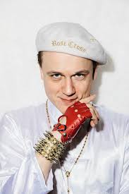 Raymond T. Hauger, vokalist i Beglomeg og Norges siste egentlige  rockestjerne