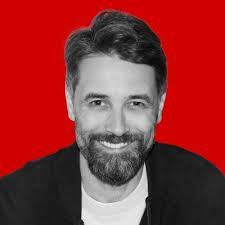 Leah Peyton's Instagram, Twitter & Facebook