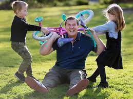 Newsreader david armstrong hasn't read the bulletins since monday. Melbourne Dad Fathers Work Life Balance Impacts Children S Mental Health Study Shows Herald Sun
