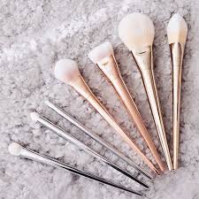 安いのに実力派 canmakeの メイクブラシシリーズ でプロ級の メイクの完成度を上げるためには欠かせない ブラシ メイクブラシ 美容メイク ノーメイク