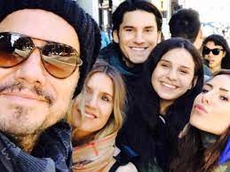 A manera de precaución, el conductor argentino se llevó a sus hijos a su domicilio para evitar contagio, según. El Misterioso Anuncio De Los Hijos De Marcelo Tinelli Se Viene Algo Inesperado Diarioshow El Portal De Espectaculo