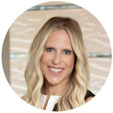 Nicole Middendorf's Instagram, Twitter & Facebook